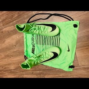 Brand New Nike Mercurial Superfly V FG Men’s 9